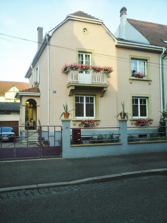 Logis Le 18 Rose Appartement Straatsburg Buitenkant foto